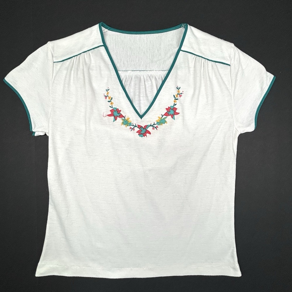 VTG 70s Floral Embroidered T-shirt Small Single Stitch‎ Pleats Cap Peasant EUC